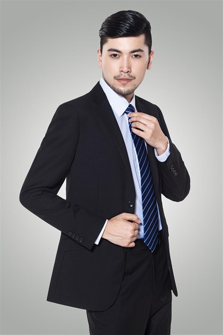 刘濒阳 灯光与摄影艺术负责人